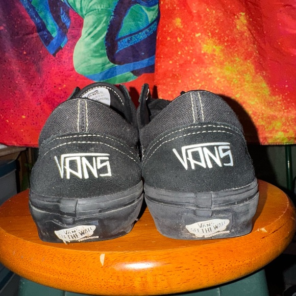 Vans Black Sneakers with White Stitching - Picture 3 of 6